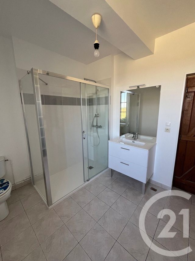 maison à louer - 6 pièces - 150.0 m2 - OURVILLE EN CAUX - 76 - HAUTE-NORMANDIE - Century 21 Accore