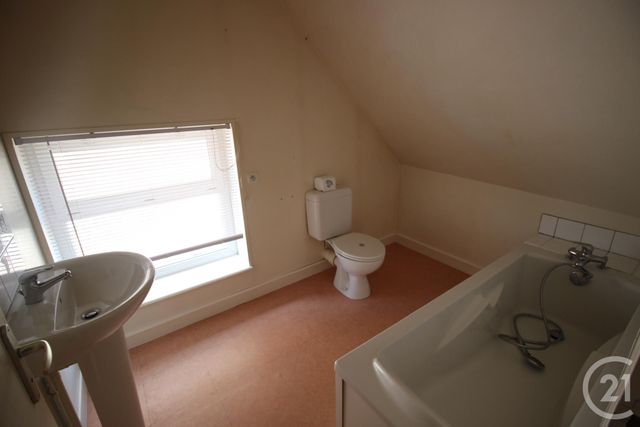 Afficher la photo en grand Appartement F3 à louer - 3 pièces - 62.84 m2 - CANY BARVILLE - 76 - HAUTE-NORMANDIE - Century 21 Accore