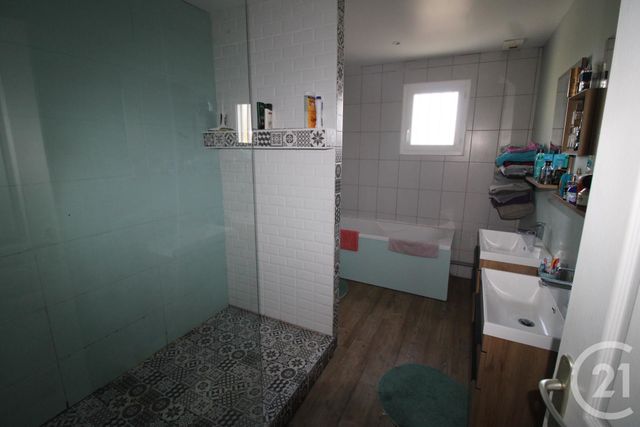 maison à vendre - 7 pièces - 141.15 m2 - VEULETTES SUR MER - 76 - HAUTE-NORMANDIE - Century 21 Accore